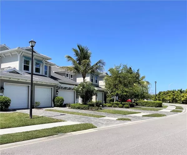 Naples, FL 34112,6916 Avalon CIR #105