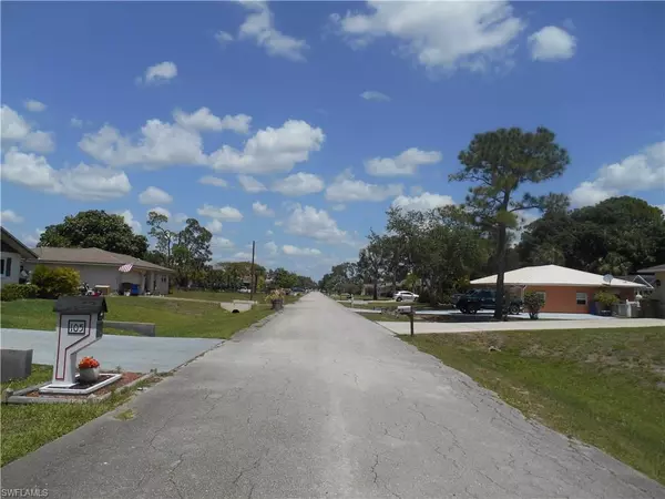 Lehigh Acres, FL 33936,102 Edward AVE