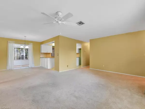 Fort Myers, FL 33907,2425 Woodland CIR