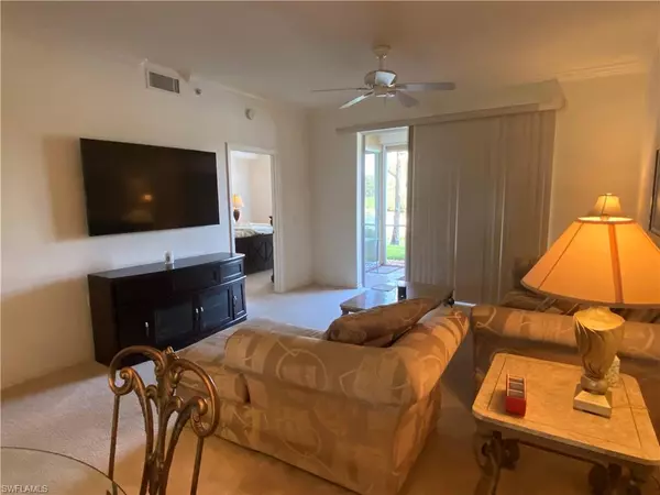 Naples, FL 34112,3790 Sawgrass WAY #3215