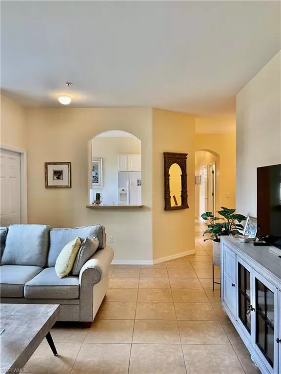 Naples, FL 34114,14110 Winchester CT #1304