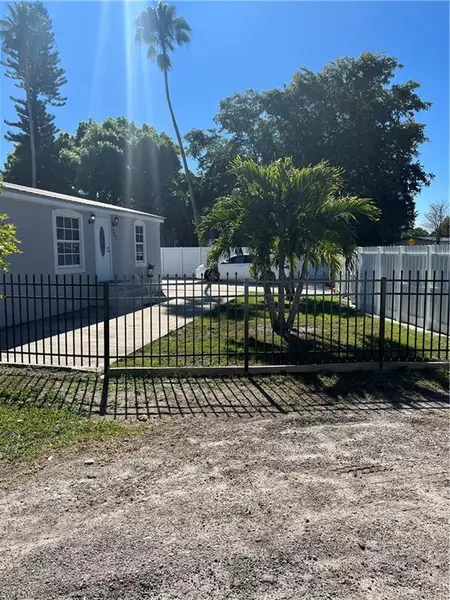 762 Midstate LOOP, Clewiston, FL 33440