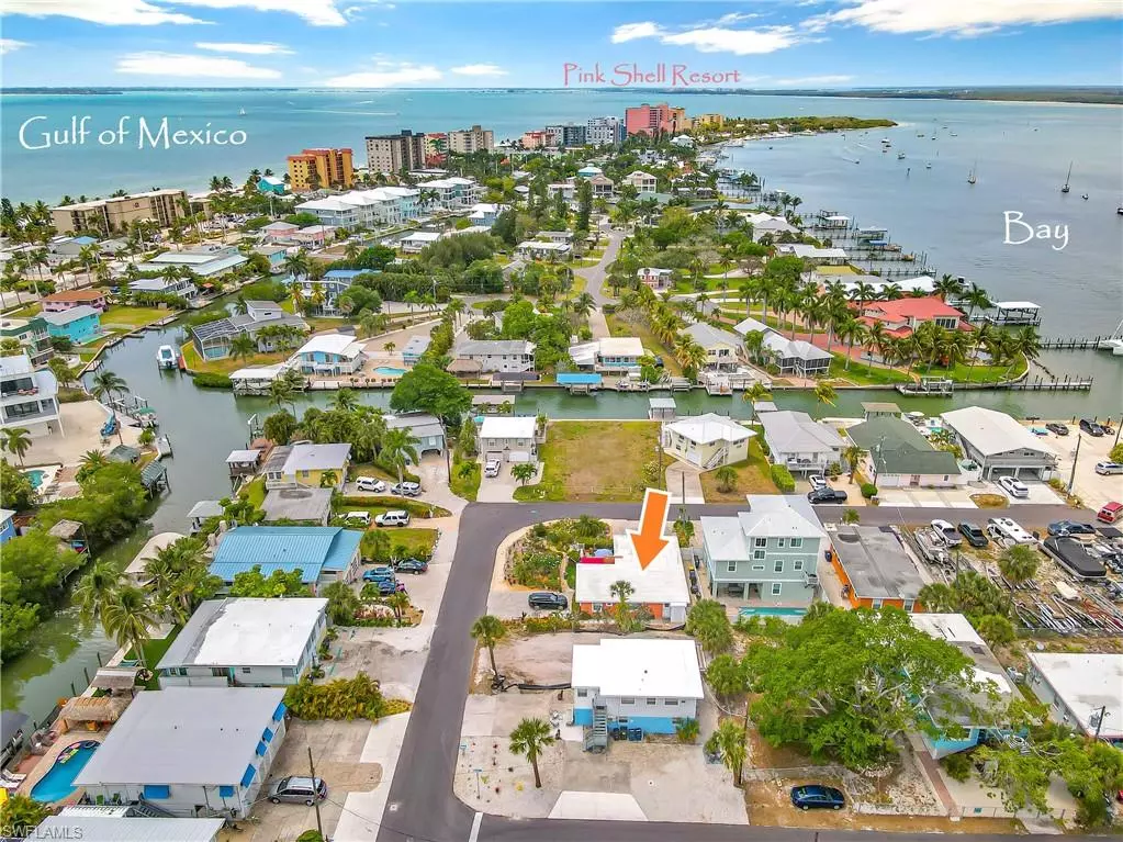 Fort Myers Beach, FL 33931,412 Harbor CT