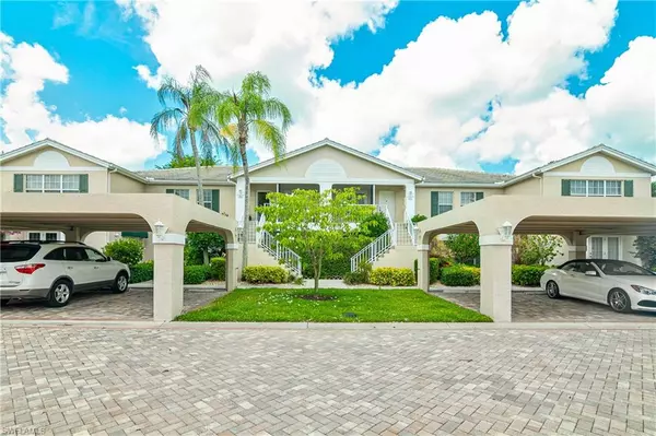 Naples, FL 34108,829 Tanbark DR #202