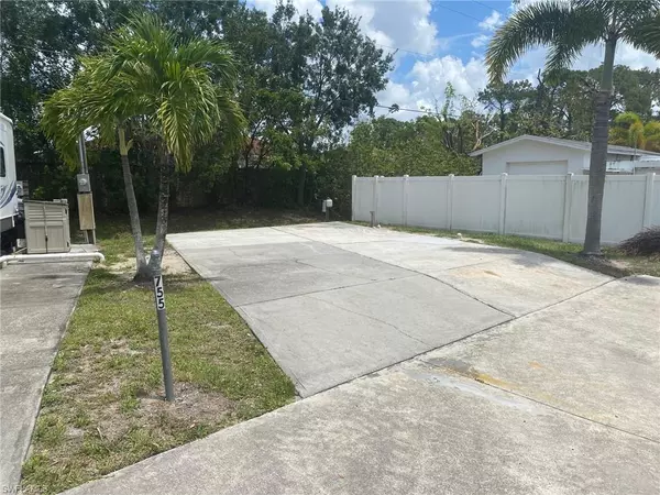 Naples, FL 34114,771 Palm DR