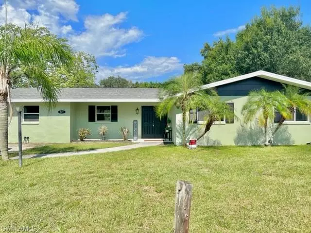 Fort Myers, FL 33905,821 Dellena LN