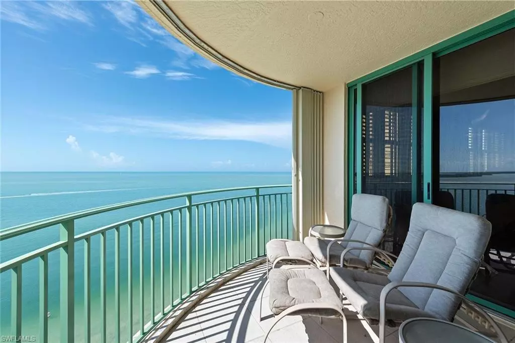 Marco Island, FL 34145,980 Cape Marco DR #1304