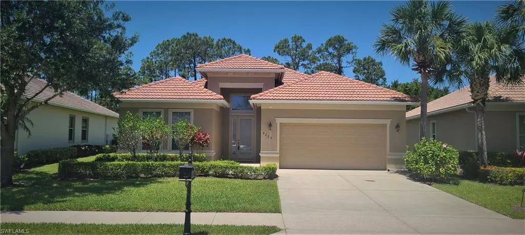 8226 Valiant DR, Naples, FL 34104