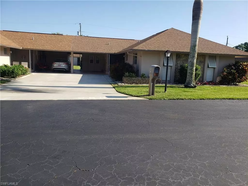 Lehigh Acres, FL 33936,259 Briar CT