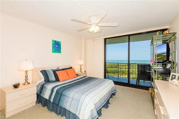 Marco Island, FL 34145,440 Seaview CT #902