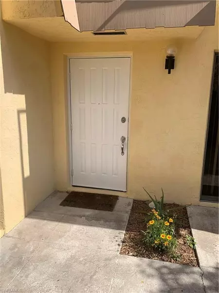 1607 Park Meadows DR #2, Fort Myers, FL 33907