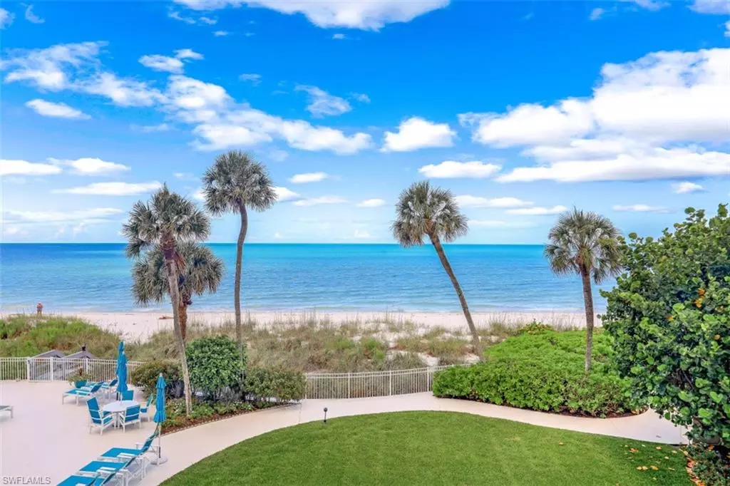 Naples, FL 34103,2885 Gulf Shore BLVD N #201