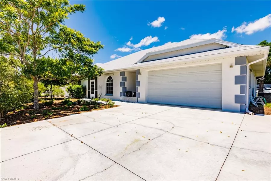 17568 Braddock RD, Fort Myers, FL 33967