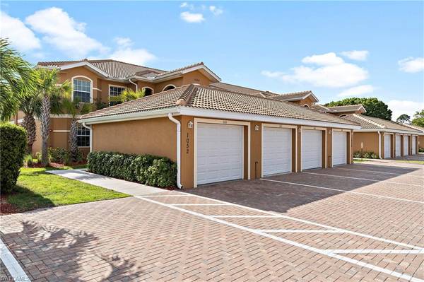 1052 Winding Pines CIR #201, Cape Coral, FL 33909