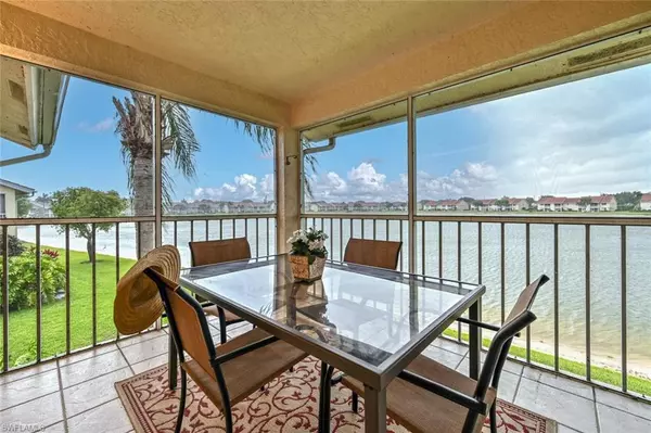 Naples, FL 34109,7818 Emerald CIR #E-201