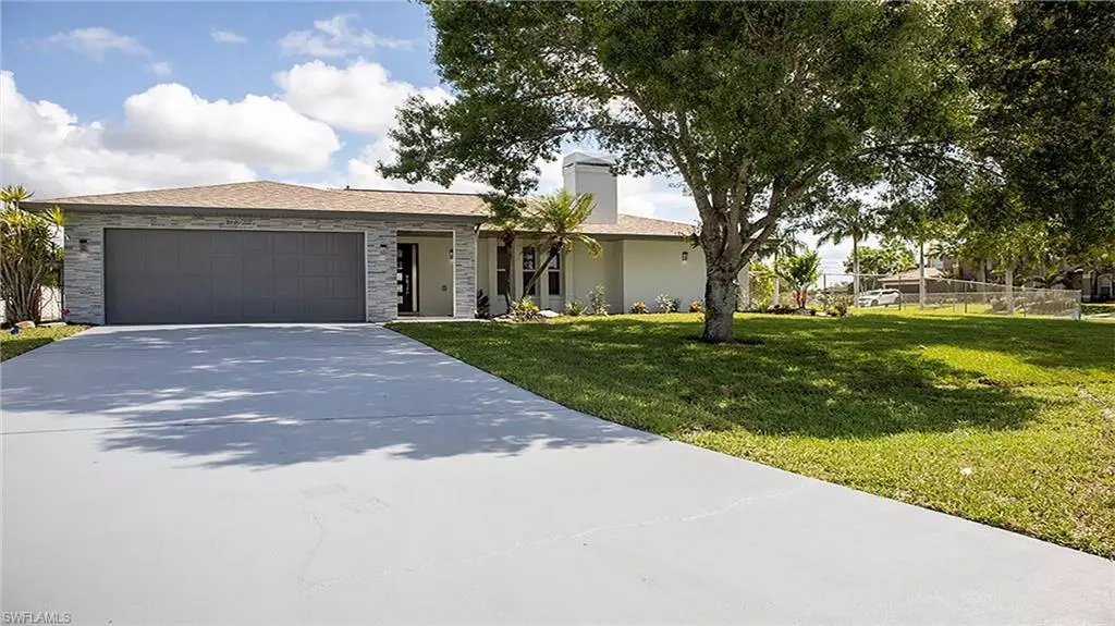 1725 SW 38th LN, Cape Coral, FL 33914