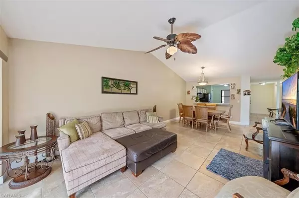 Naples, FL 34116,1323 Derbyshire CT #A-201