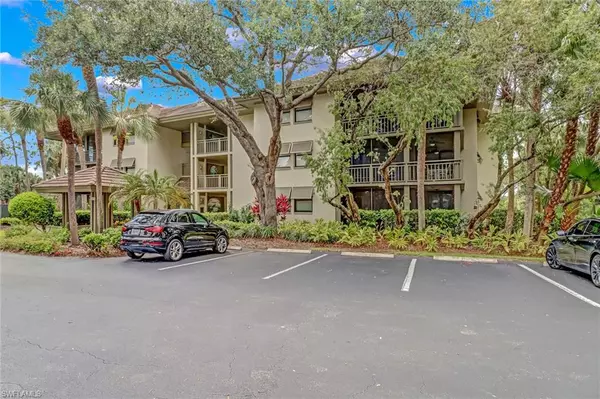 Bonita Springs, FL 34134,3641 Wild Pines DR NE #206