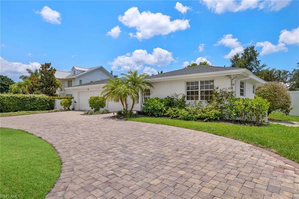 740 Orchid DR, Naples, FL 34102