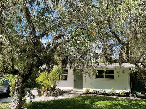 115 7th ST, Naples, FL 34113