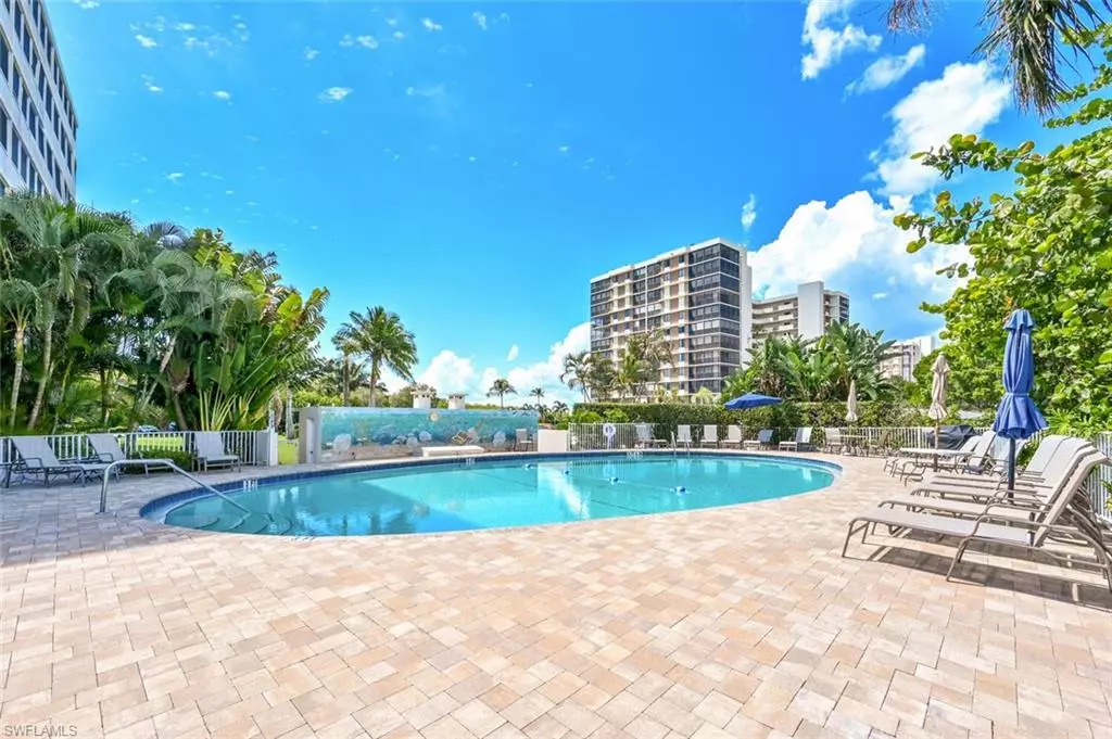 Naples, FL 34110,5 Bluebill AVE #205