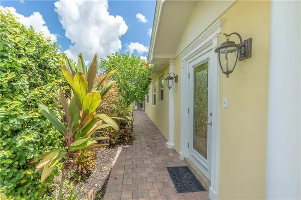 Naples, FL 34114,8467 Borboni CT