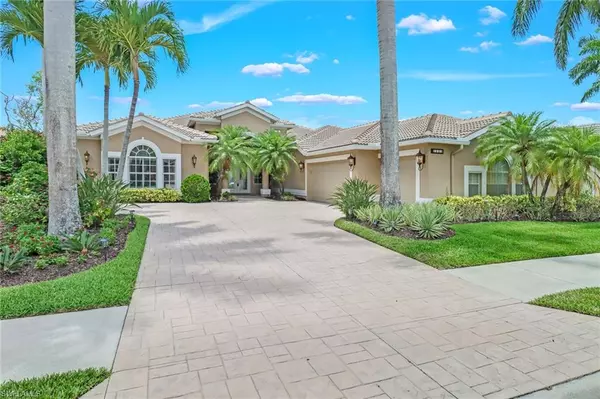 3853 Wax Myrtle RUN, Naples, FL 34112