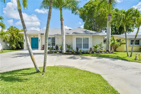 33 4th ST, Bonita Springs, FL 34134