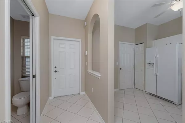 Fort Myers, FL 33916,3632 Pine Oak CIR #102