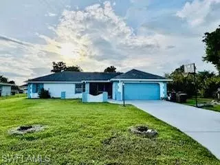 628 Grandview DR, Lehigh Acres, FL 33936