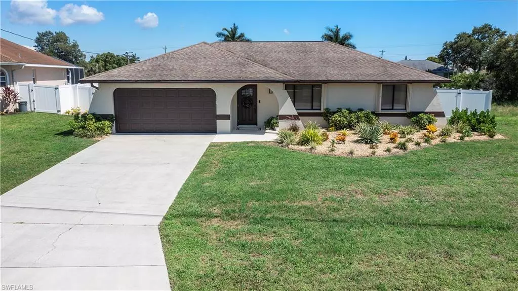 512 SW 31st TER, Cape Coral, FL 33914