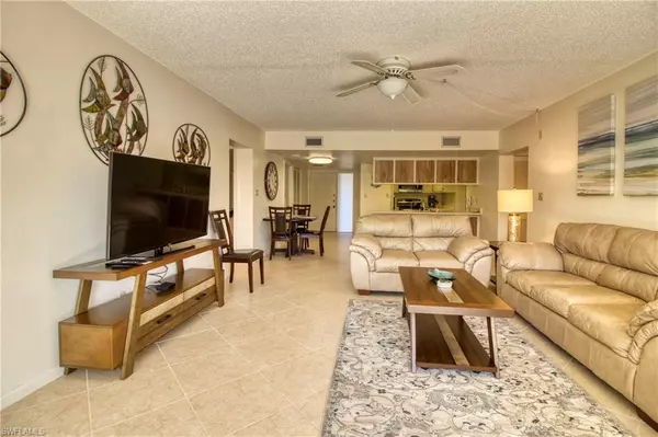 Marco Island, FL 34145,961 Swallow AVE #201