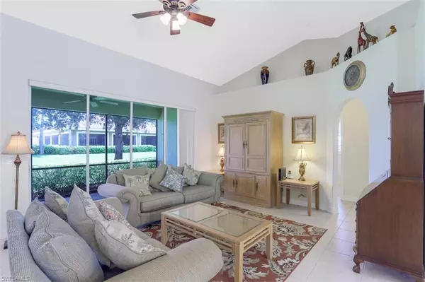 Naples, FL 34119,14849 Fripp Island CT