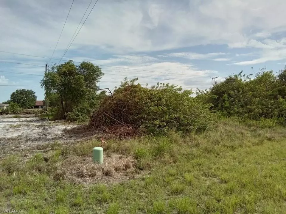 Lehigh Acres, FL 33971,4923 Brookfield ST