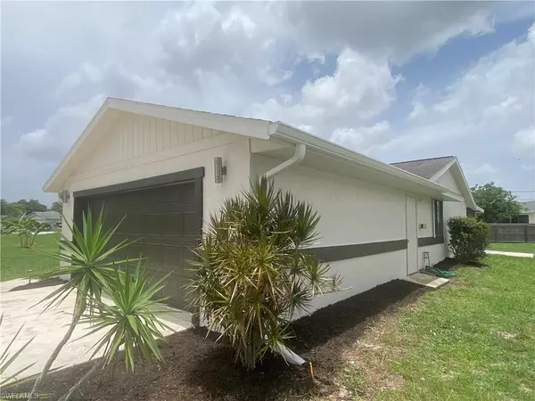 Fort Myers, FL 33967,17309 Phlox DR