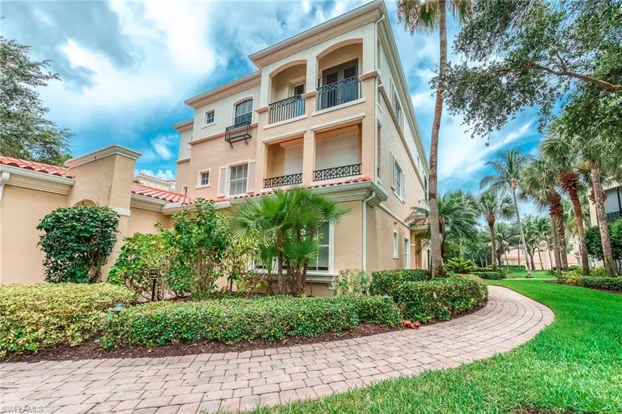 2643 Bolero DR #14-1, Naples, FL 34109