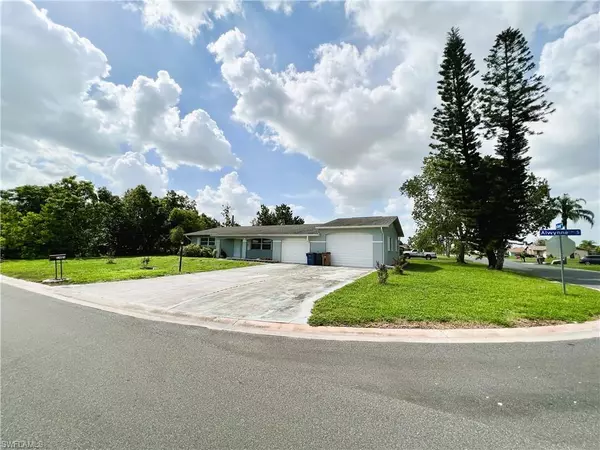 Lehigh Acres, FL 33936,1405 Alwynne DR