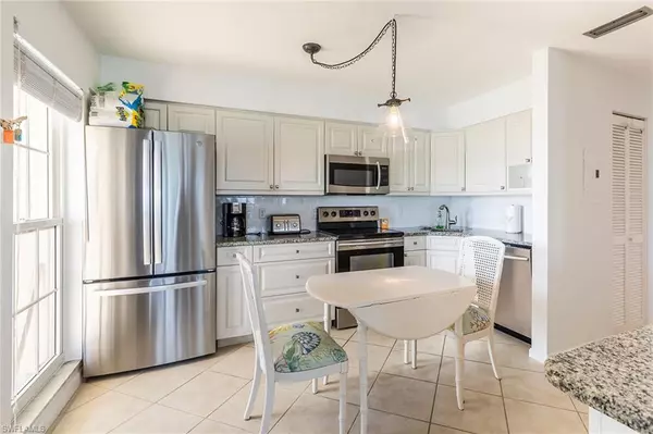 Marco Island, FL 34145,1215 Edington PL #L8