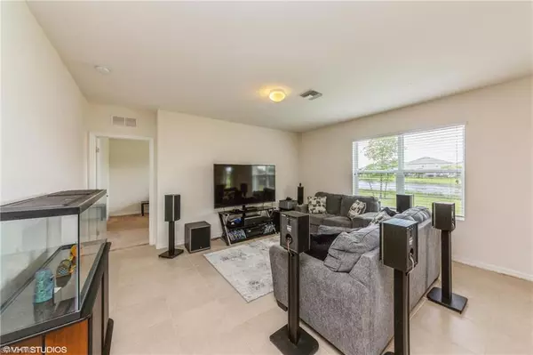 Cape Coral, FL 33909,3476 Acapulco CIR