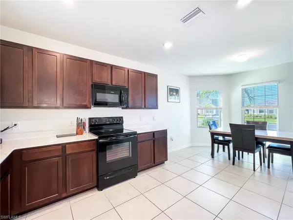 Cape Coral, FL 33909,2711 Foralesca CT