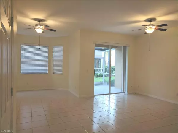 Estero, FL 33928,9812 Foxhall WAY #5