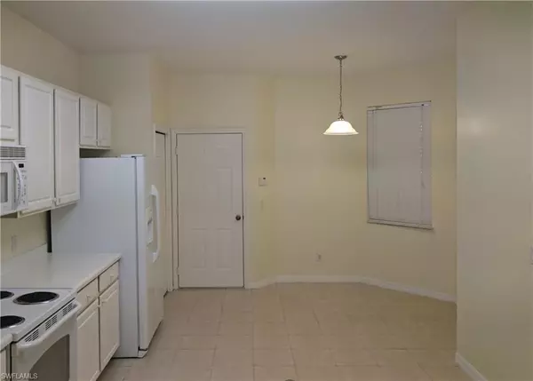 Estero, FL 33928,9812 Foxhall WAY #5