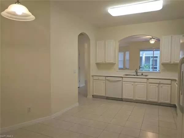 Estero, FL 33928,9812 Foxhall WAY #5