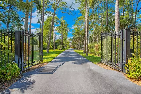 Naples, FL 34119,5860 Bur Oaks LN