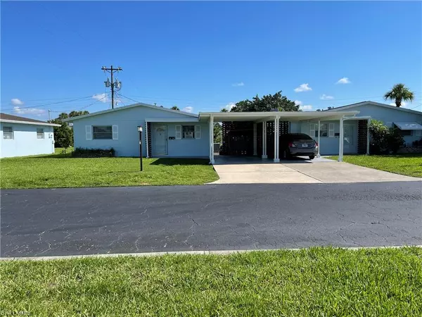 Lehigh Acres, FL 33936,2207 Croton CT