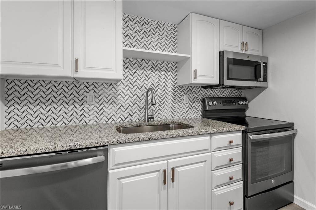 Port Charlotte, FL 33952,4022 Beaver LN #600E