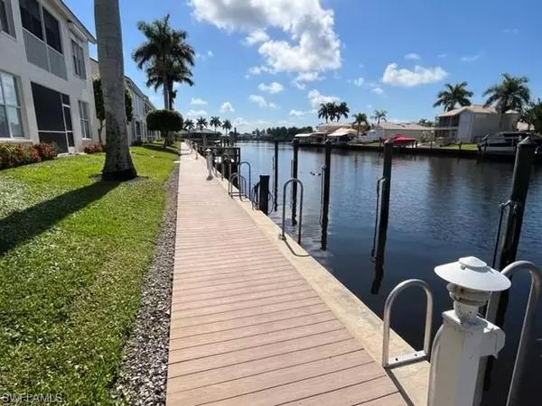 Naples, FL 34114,221 Sunrise Cay #103