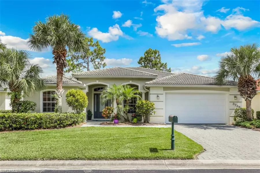 3738 Recreation LN, Naples, FL 34116