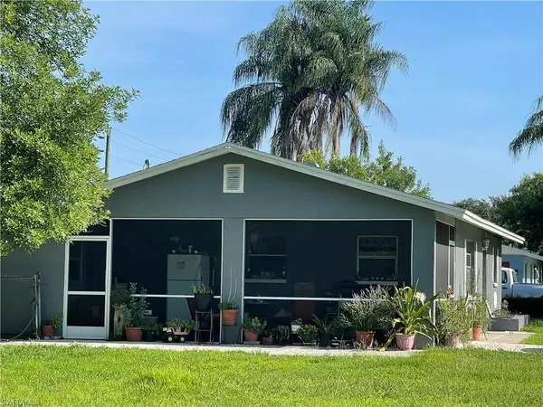 Fort Myers, FL 33905,1464 Heiman AVE