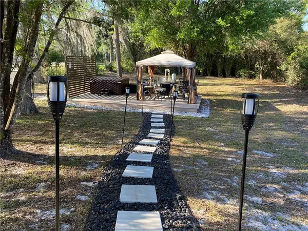 2535 37th AVE NE, Naples, FL 34120